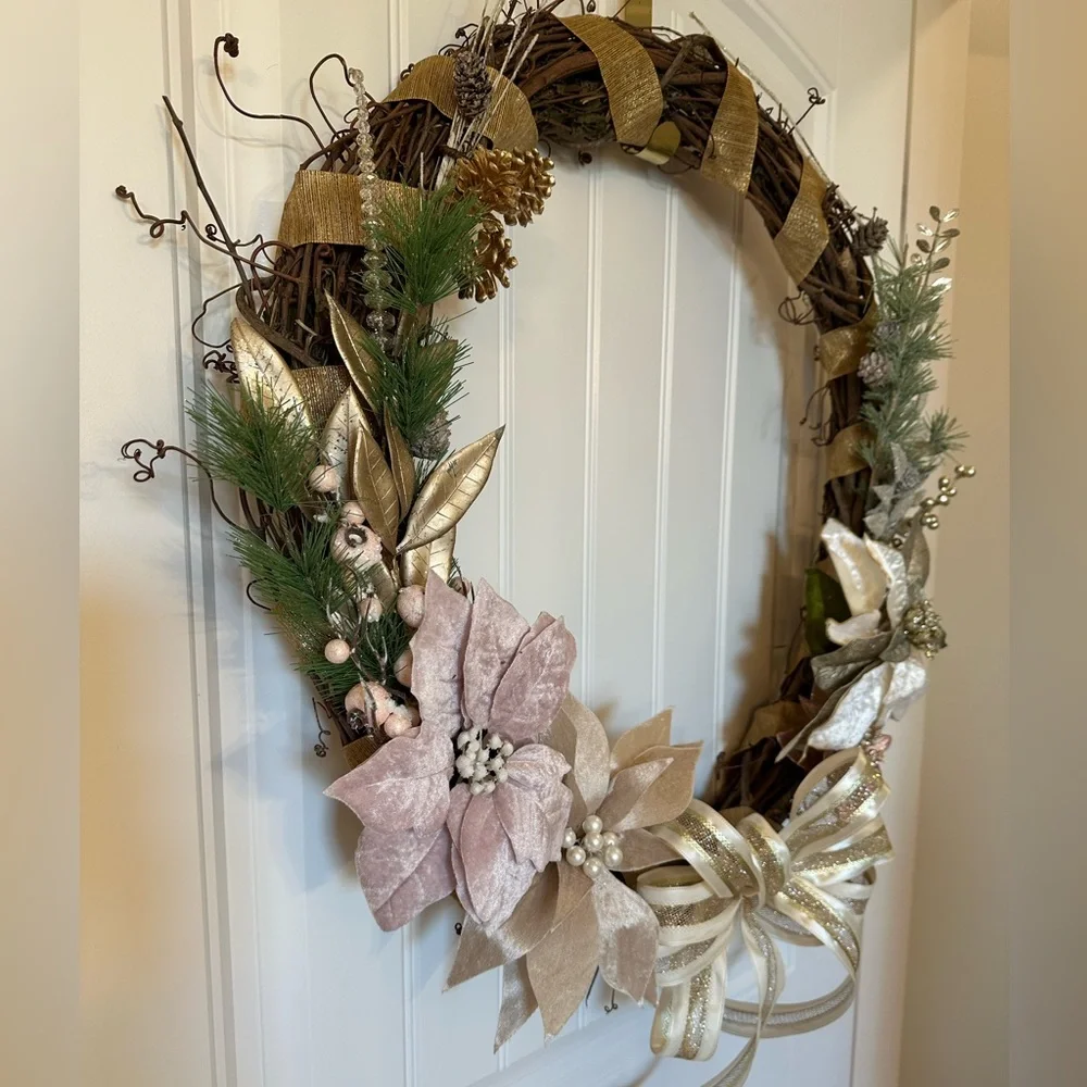 Elegant Holiday Wreath with Gold and Pink Accents